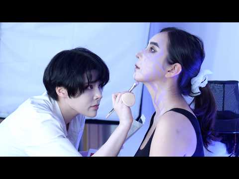 Видео: Demon Hunters Макияж ASMR 💄 Вы не поверите в этот профессиональный косплей | Lion Boys Jinu