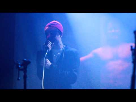 Видео: макулатура - вся вселенная