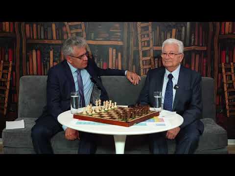 Видео: «В кругу друзей»: академик РАН Юрий Оганесян | Программа НЦФМ