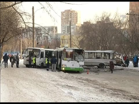 Видео: В Красноярске столкнулись два автобуса. СК начал проверку