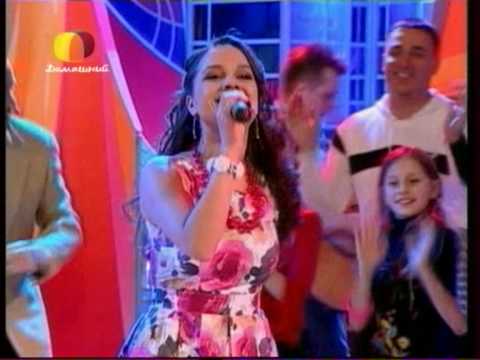 Видео: Женя Отрадная - За розовым морем