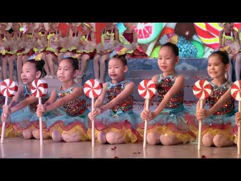 Видео: Новогодний концерт ансамбля современного танца «Тетрис»