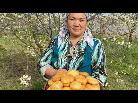 Видео: Чебуреки мен жұмсақ бауырсақ рецепті| ауыл өмірінен