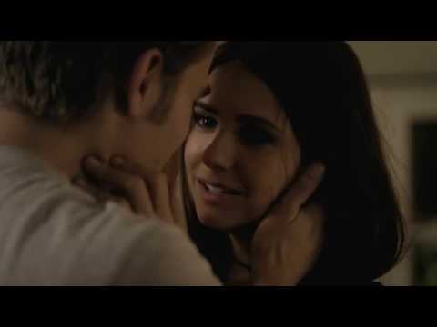 Видео: Зеркала | Елена и Стефан | Дневники вампира | Стелена