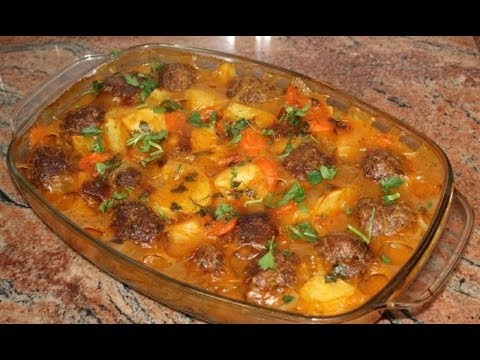 Видео: Тушить с тефтелями в духовке