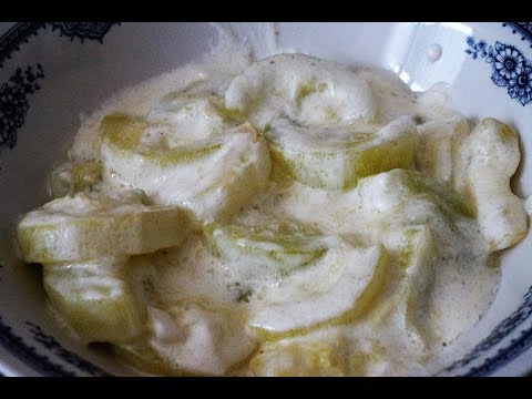 Видео: Кабачки в сметане/Zucchini in sour cream