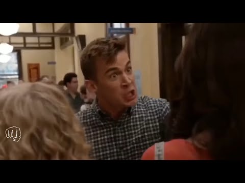 Видео: новенький первый день в школе, Постоял за себя, заступился за девушку, друга. Школьные драки