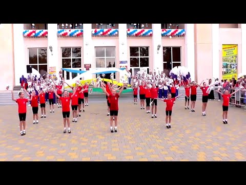 Видео: Танец "Этот город самый лучший!" // День города Хадыженска 2022