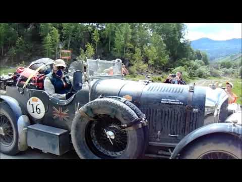 Видео: Гонка на очень старинных авто