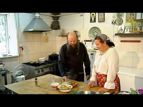 Видео: Кулинарное паломничество. От 3 октября. Новоспасский монастырь в Милюкове: простое блюдо из 90-х