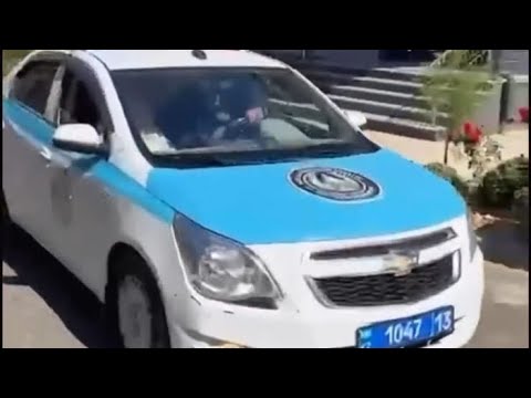 Видео: Заң мен Тәртіп дейміз бе?, мына полицей елден заң талап етеді өзі ше?