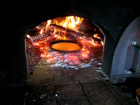 Видео: Блины в русской печи http://kirpichiki.pro