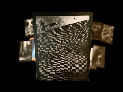 Видео: Кто-то думает, как сблизиться с тобой! ОНИ СЛЕДУЮТ ЗА ТОБОЙ ЭНЕРГЕТИЧЕСКИ! ✨ Гадание на Таро