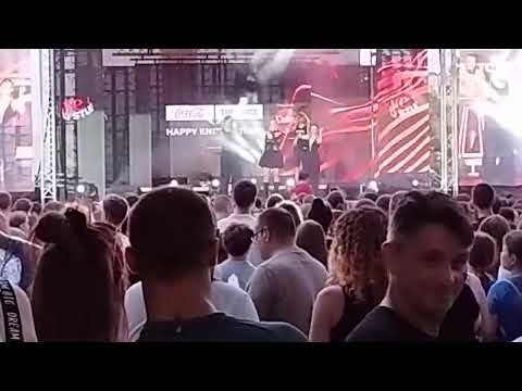 Видео: Дара Екимова - coca cola happy energy tour Бургас 2024