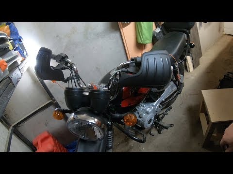 Видео: Установка защиты рук на мотоцикл Bajaj Boxer BM150X от А до Я. Полное пособие.