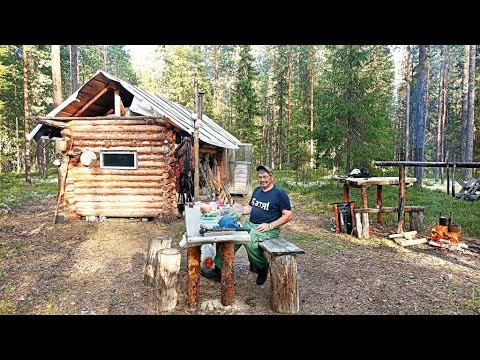 Видео: СПАСАЕМСЯ ОТ ЖАРЫ В ИЗБЕ! / Ч.2 Батя готовит ужин / Живем в лесу / Сплав по таежной реке