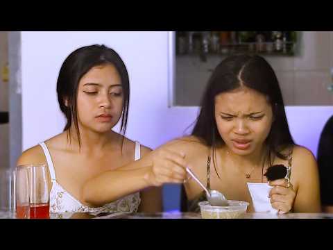 Видео: Тайские Красотки Пробуют Русскую Еду... 🤯 Культурный шок гарантирован!