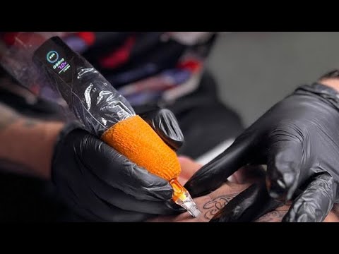 Видео: Обзор тату машинки Ez p3 pro