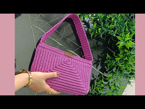 Видео: «Как сшить модную вязаную сумку из сливы | Простой рецепт»