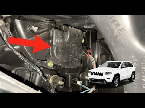 Видео: Как заменить привод привода пассажирской двери на Jeep Grand Cherokee 2011–2017 годов выпуска