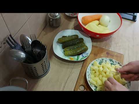 Видео: Муж позвал на свидание...Готовлю рассольник...