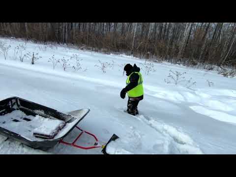 Видео: Едем по работе на мотоснегокате  DRAXTER