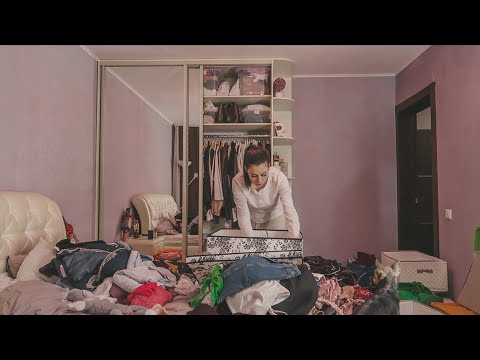 Видео: Моя повседневная жизнь || Разбираюсь в шкафу с вещами | Встреча с Кариной