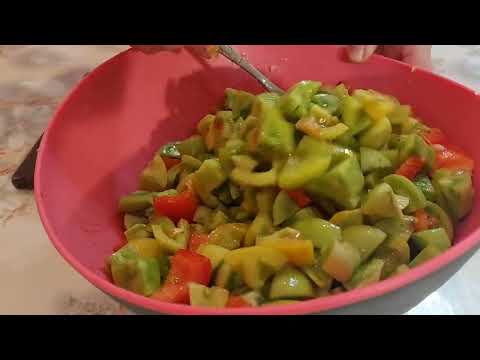 Видео: Лучший рецепт Маринованных зелёных помидор. Салат из зелёных помидор. Green Tomato Salad. 