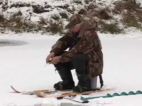 Видео: По клевым местам. Рыбалка по первому льду