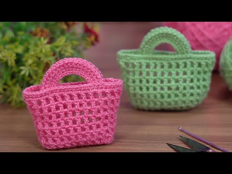 Видео: ✨️Beautiful✨️Crochet very easy mini handbag/knitting small basket/Очень простая мини-сумочка крючком