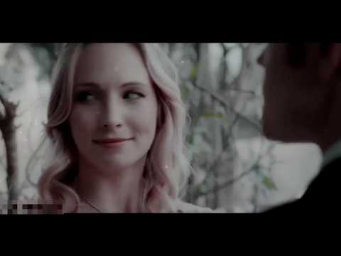 Видео: Клаус и Кэролайн-Вся такая в белом, но не для меня