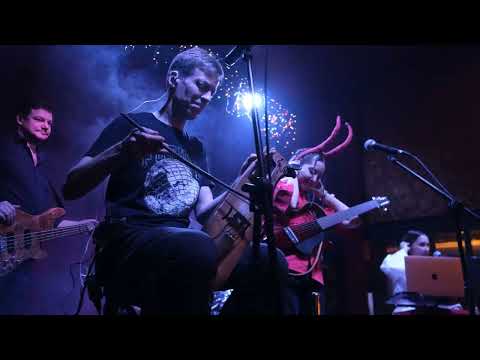 Видео: Ягода - Три девицы // Live 16 Тонн Арбат 21.01.24