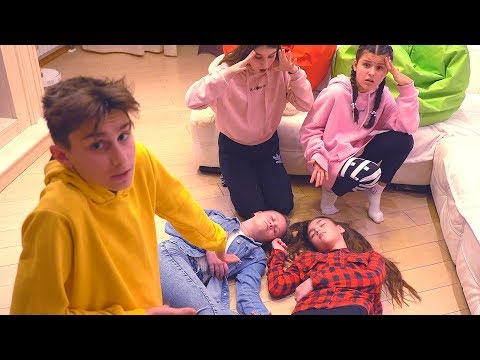 Видео: Появился НОВЕНЬКИЙ, Девочки потеряли СОЗНАНИЕ