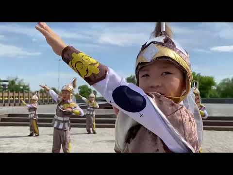 Видео: "Батырлар биі" -12 бөбекжай-бақшасы,Тараз қаласы.