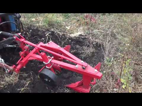 Видео: осенняя вспашка Т 16 плуг VIRAX