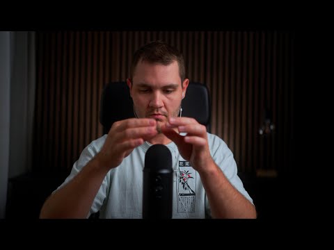 Видео: ASMR Нежные звуки рук 👋 Высокая чувствительность