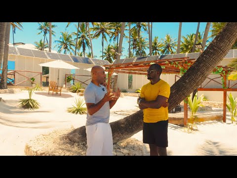Видео: Он продал всё в США, чтобы построить новую жизнь на Занзибаре, Танзания
