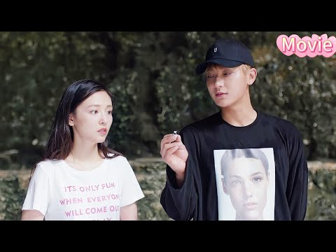 Видео: 💍 Романтическое признание превращается в катастрофу?! Кольцо звезды падает в воду 💦 Менеджер плачет