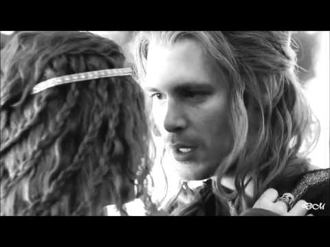 Видео: Klaus & Aurora || Она
