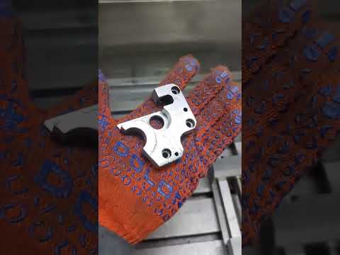 Видео: Изготовление алюминиевого корпуса на фрезерном станке с ЧПУ.