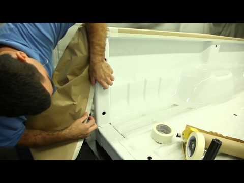 Видео: Как наносить защитное покрытие Rhino Linings® на кузов грузовика