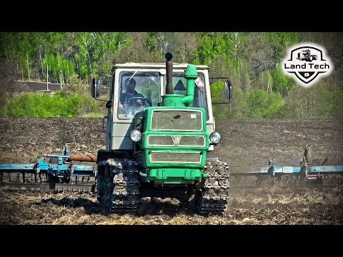 Видео: Советский гусеничный трактор Т-150 1983 года (как новый) снова работает в поле! Техника СССР!