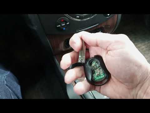 Видео: Сломался ключ. Как заменить корпус, батарейку? SsangYong Rexton.