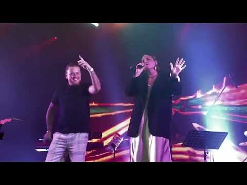 Видео: Сулима и Ева Власова - Somebody (Санкт-Петербург, Клуб Космонавт 4.09.22)