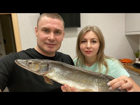 Видео: Ездили на рынок/Копчёные рыбные щёчки/Костя и Ира