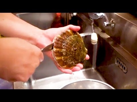 Видео: Японская уличная еда - гребешок