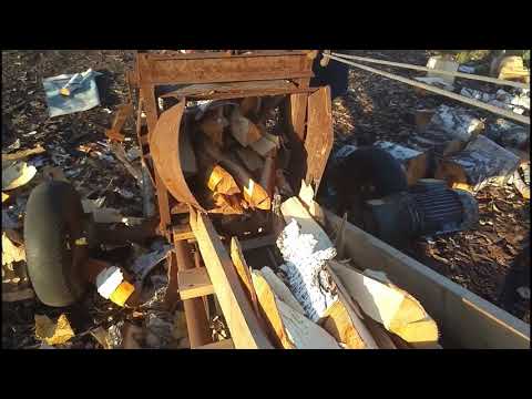 Видео: Дровокол (колун) в работе!