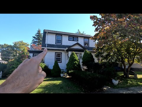 Видео: Традиционные черты дома с балконом в этом доме на юге Коннектикута | Обзор недели №113