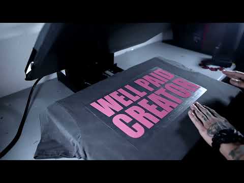 Видео: Как нанести термотрансферную виниловую пленку Puff Print с помощью термопресса