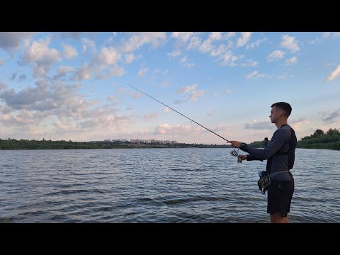 Видео: Горбачі на ТЕЙЛ-СПІНЕР. Ловля окуня на блешні. Окунь літом на залізо